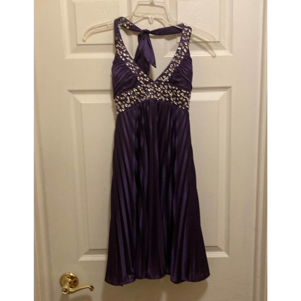 Junior formal party dress - Size Small NWT